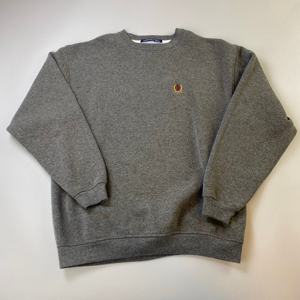 Vintage Tommy Hilfiger Gray Sweatshirt Men’s Medium Made Canada Preppy Academic